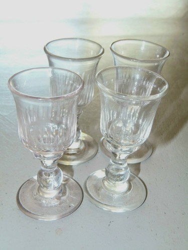 Verres pieds verre - pieds,
