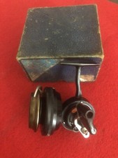 PÊCHE  /  ANCIEN MOULINET RU SPORT AVEC SA BOÎTE