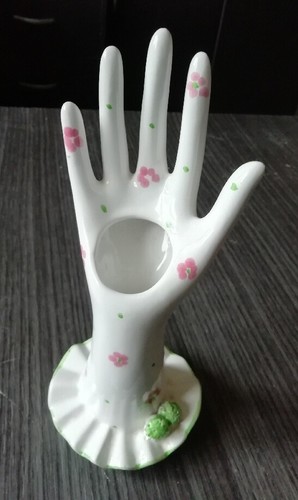 Main porcelaine - main, en