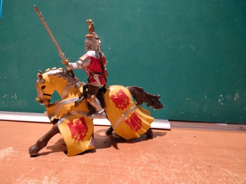 Chevalier aigle rouge et - chevalier,