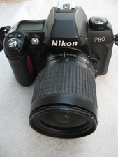 Nikon F 80 + zoom 28-100 mm 