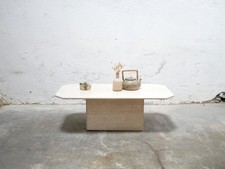 Table basse vintage en travertin