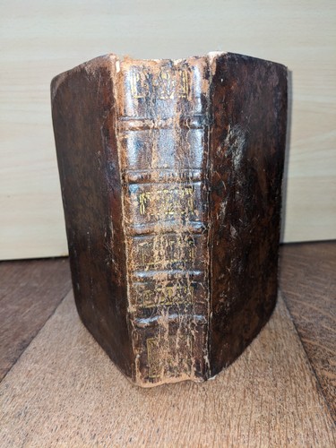 Livre ancien nouveau - ancien-, le