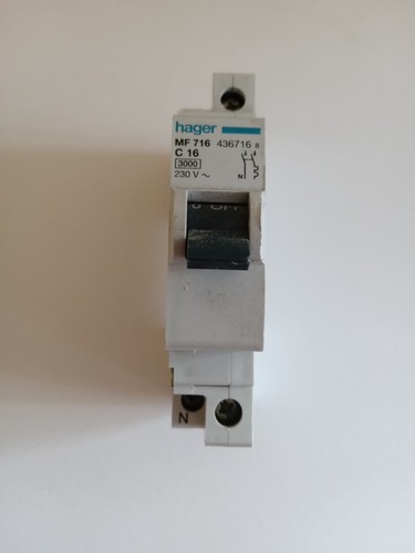Disjoncteur hager a - 16,