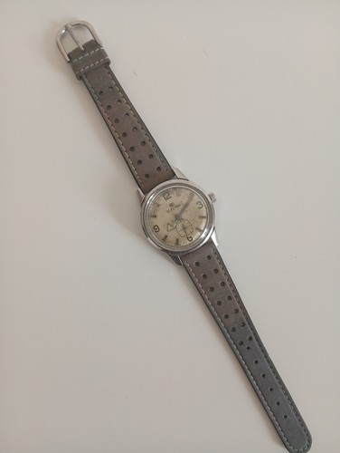 Montre mécanique ancienne