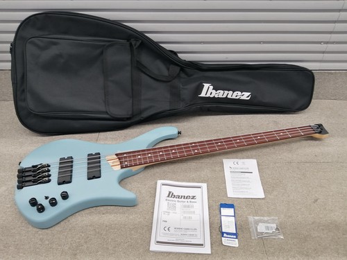 Guitare basse électrique