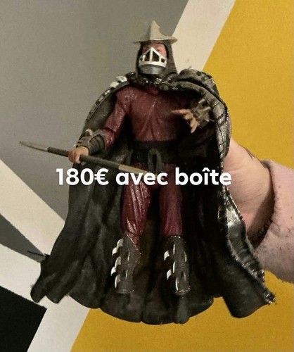 Figurine chevalier masqué