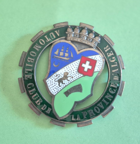 Badge calandre émaillé - badge,