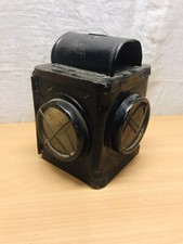 ancienne lanterne de vehicule 