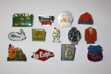 Lot de 13 Pin's + Attaches Thème Marques Vêtements Levis Lee Cooper Naf Naf ..