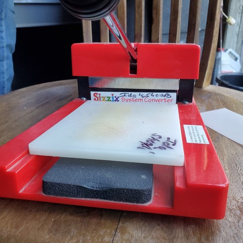Sizzix red original die cutter - original,