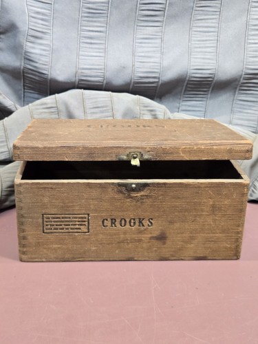 Keitges crooks wood cigar box - crooks,