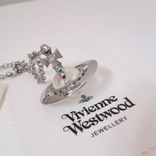 Vivienne Westwood- Grand