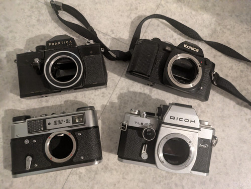 Lot boitiers argentiques - boitiers,