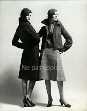 FASHION PIERRE BALMAIN fur astrakan swakara 1973 photo 25 x 20 cm