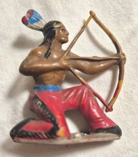 Cyrnos - Indian Kneeling Archer - Indian & Cowboy Figurine - Painted Plastic 