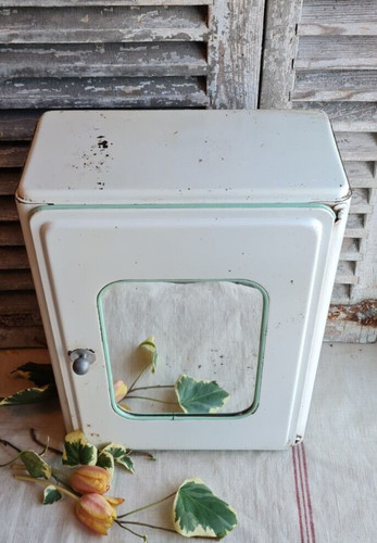 Ancienne petite armoire - ancienne,