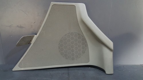 Grille haut parleur - haut,