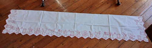 Ancienne broderie rouge - ancienne,