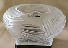 Lalique Crystal Hutan Vase Signed Vintage Mint 8,5" ACROSS W/sticker 