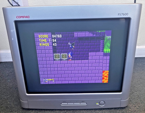 Compaq fs7600 flat crt - 17",