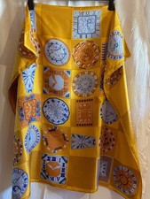 CARTIER foulard en soie "montres"