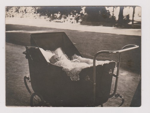 Photo ancienne bébé - ancienne, 🎞️