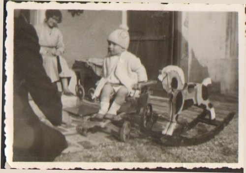Child photo with toys - photo,