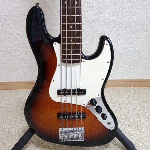 Squier affinity jazz - bass, v