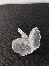 Gros bouchon parfum modèle