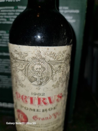 Vin chateau petrus - vin,