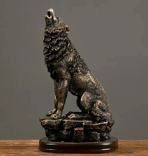 New kneeling howling - new,