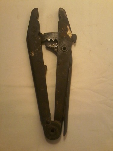 Pince etau ancienne - a,