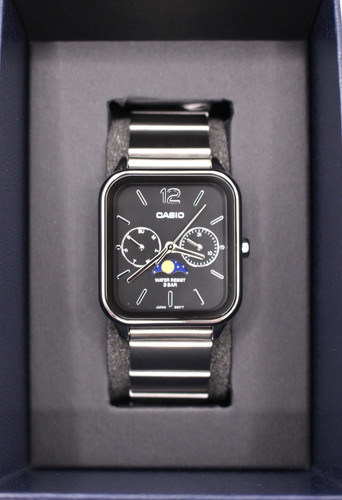 Montre analogique pour homme
