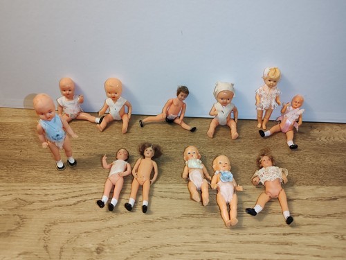 Lot petite poupée - 12,