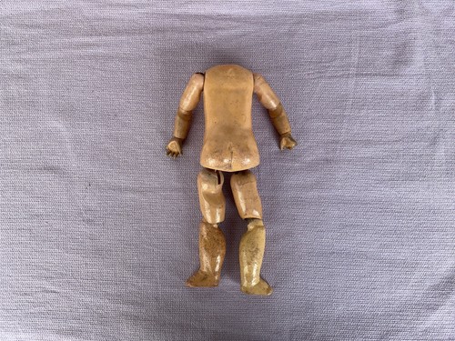 Poupee articulee tete est - poupee, la