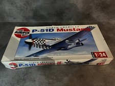 airfix 1/24 p 51 d mustang (voir les photod des decals)