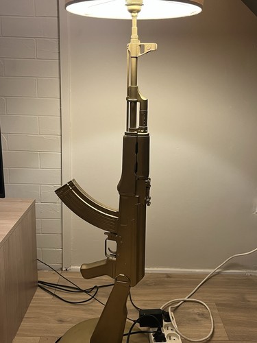 Lampadaire forme fusil
