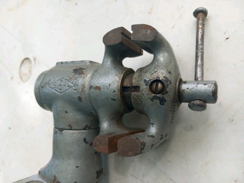 Etau rotatif pour - rotatif, serrurier