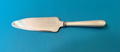 Pelle tarte coupante - pelle, a