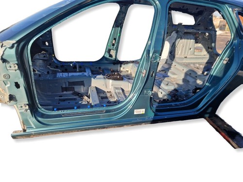 Peugeot 308 2024 - seuil, avant