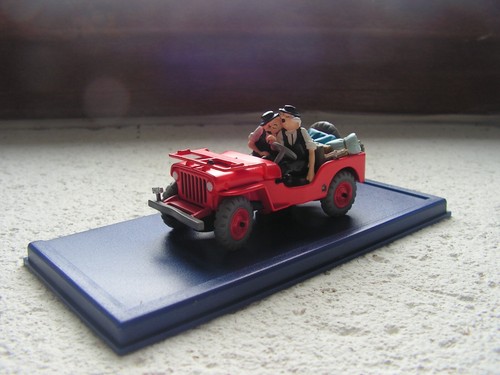 Jeep rouge tintin au pays - rouge,