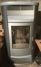 Poële à pellets - Marque EDILKAMIN - Modèle "TANIA" - Puissance : 12kg