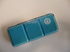 BOITE VINTAGE ECOLIER AQUARELLE " PIERREFEU - PARIS" / PEINTURE