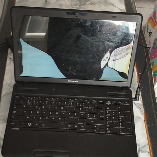 Toshiba satellite c660 - pc,