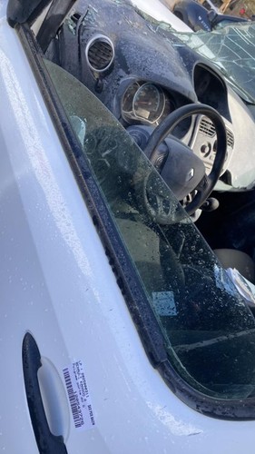 Vitre avant gauche renault - gauche,