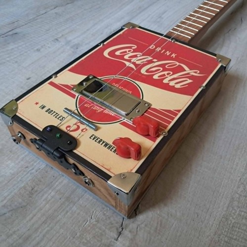 Cigar box guitar g - cigar,