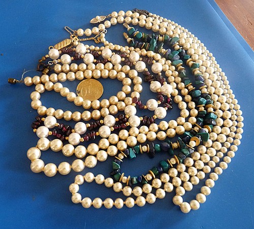 Lot bijoux colliers anciens - lot,