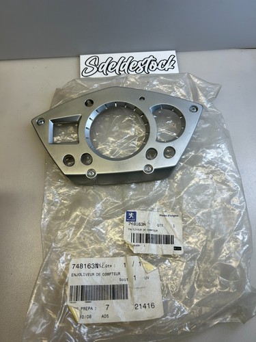 Entourage compteur peugeot - 1,