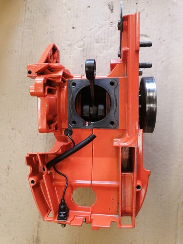 Carter moteur dolmar - (origine),